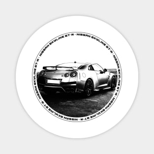 NISSAN GT-R R35 Black 'N White 4 Magnet